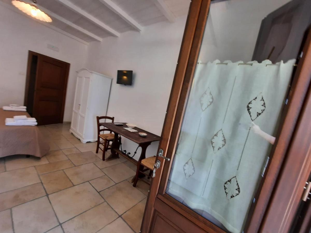 אוסטוני Masseria Lama Di Galizia מראה חיצוני תמונה